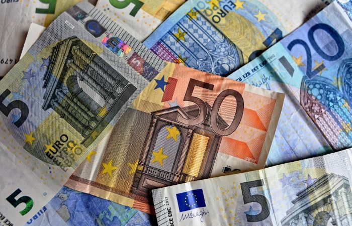 Januártól mégsem 50, hanem 60 euró lesz a családi pótlék
