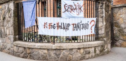 Hónapok óta sztrájkolnak a tanárok Magyarországon